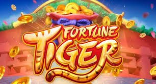 mmkjivip အွန်လိုင်း ကတ်ဂိမ်းများ Baccarat Poker Teen Patti မြန်မာ ကစားသမားများ Live Table တွင် ကစားနေသောမြင်ကွင်း